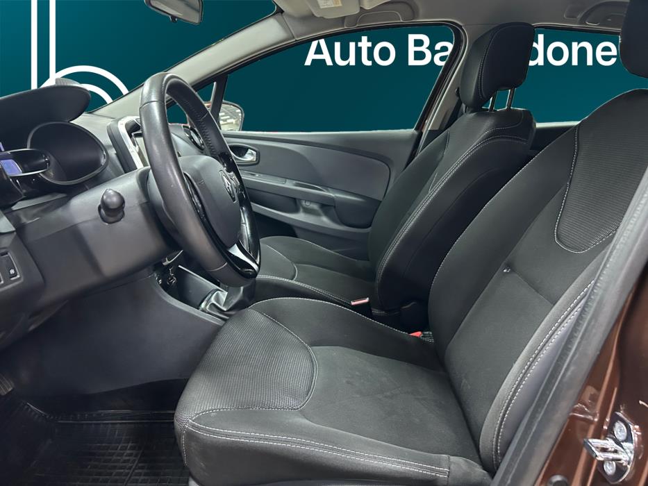 RENAULT Clio 2016