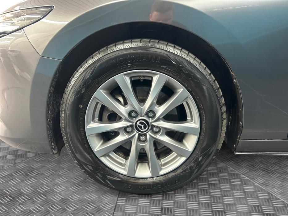 MAZDA Mazda3 2023