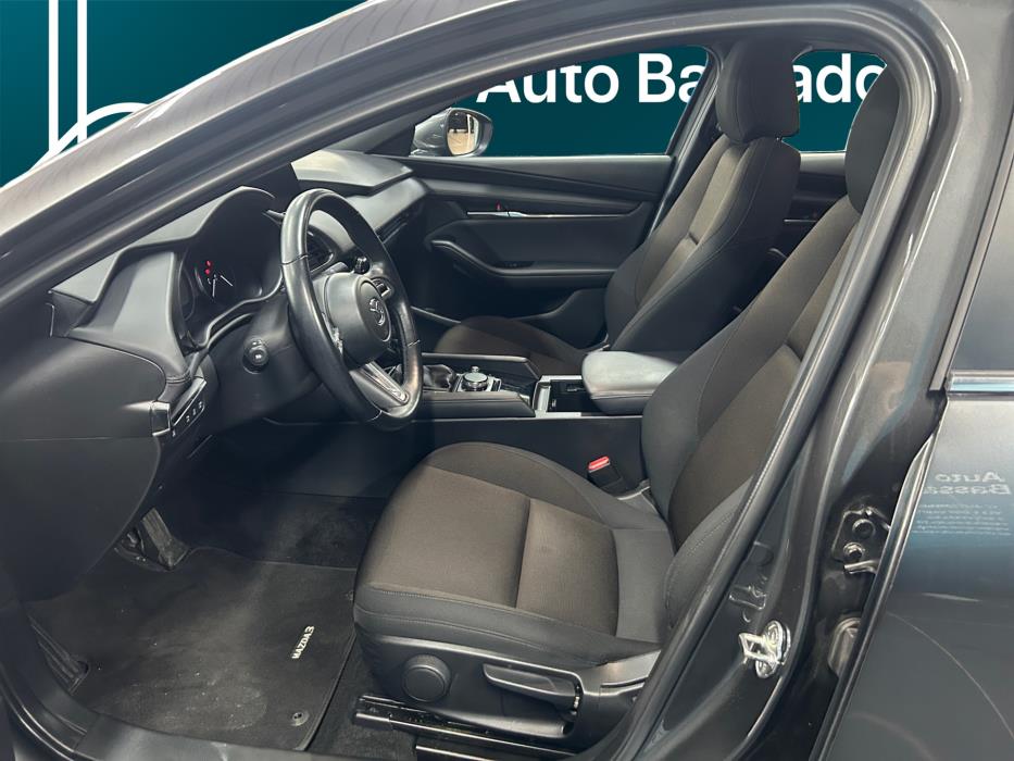 MAZDA Mazda3 2023