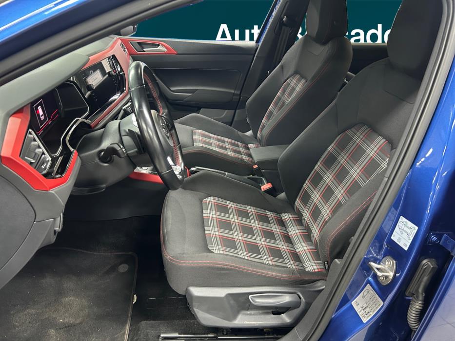 VOLKSWAGEN Polo 2020