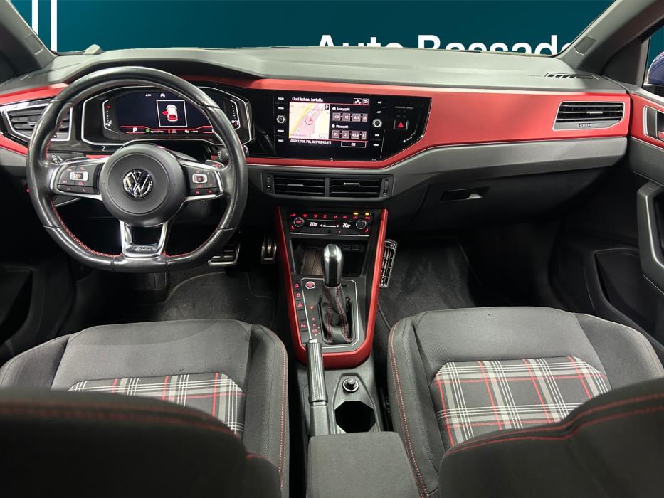 VOLKSWAGEN Polo 2020