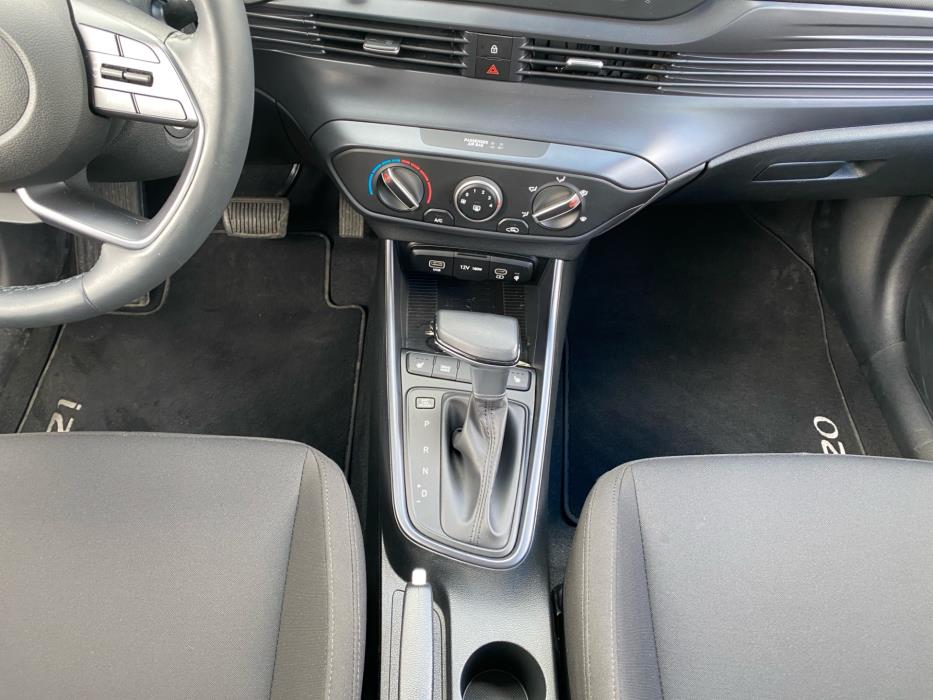 HYUNDAI i20 Hatchback 2025