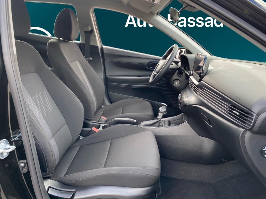 HYUNDAI i20 Hatchback 2025