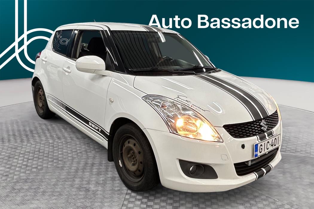 SUZUKI Swift 2011