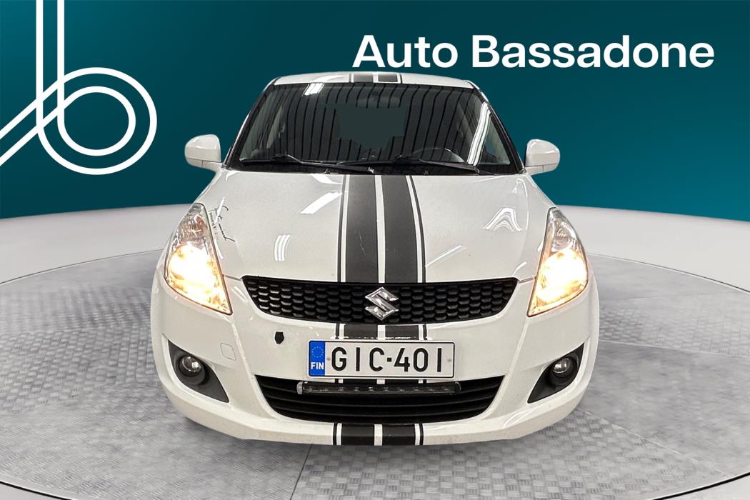SUZUKI Swift 2011