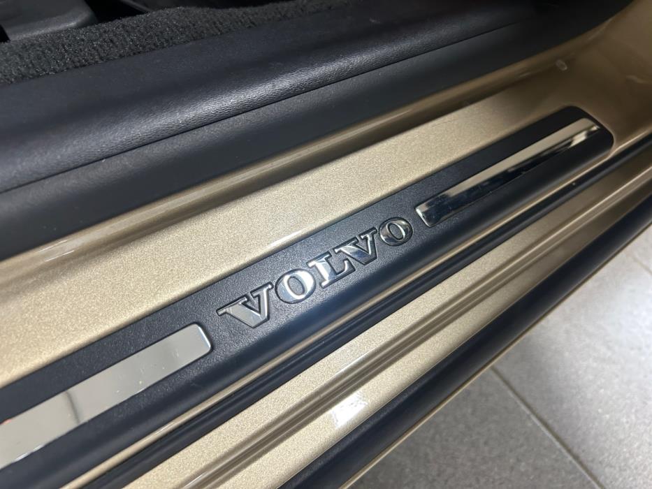 VOLVO S60 2012