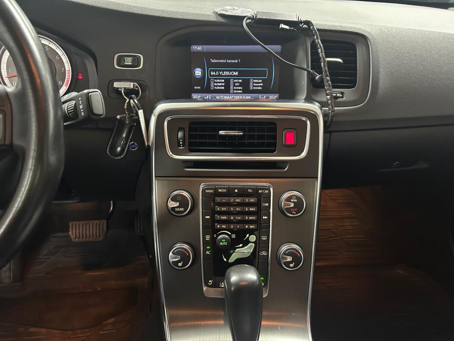 VOLVO S60 2012