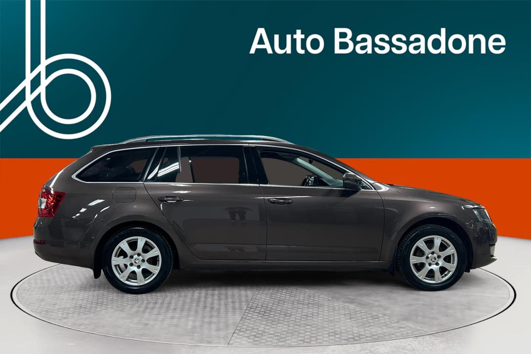 SKODA Octavia 2014