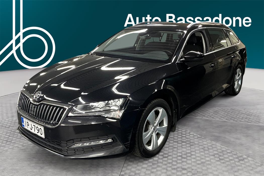 SKODA Superb 2022