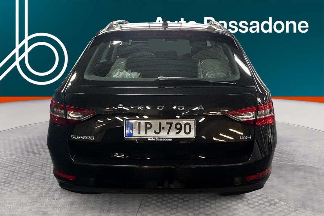 SKODA Superb 2022
