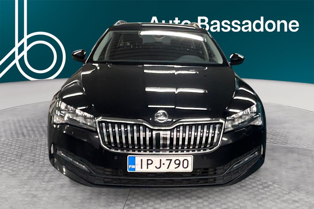 SKODA Superb 2022