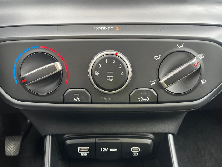 HYUNDAI i20 Hatchback 2025