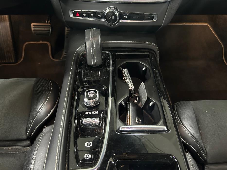 VOLVO V90 2020
