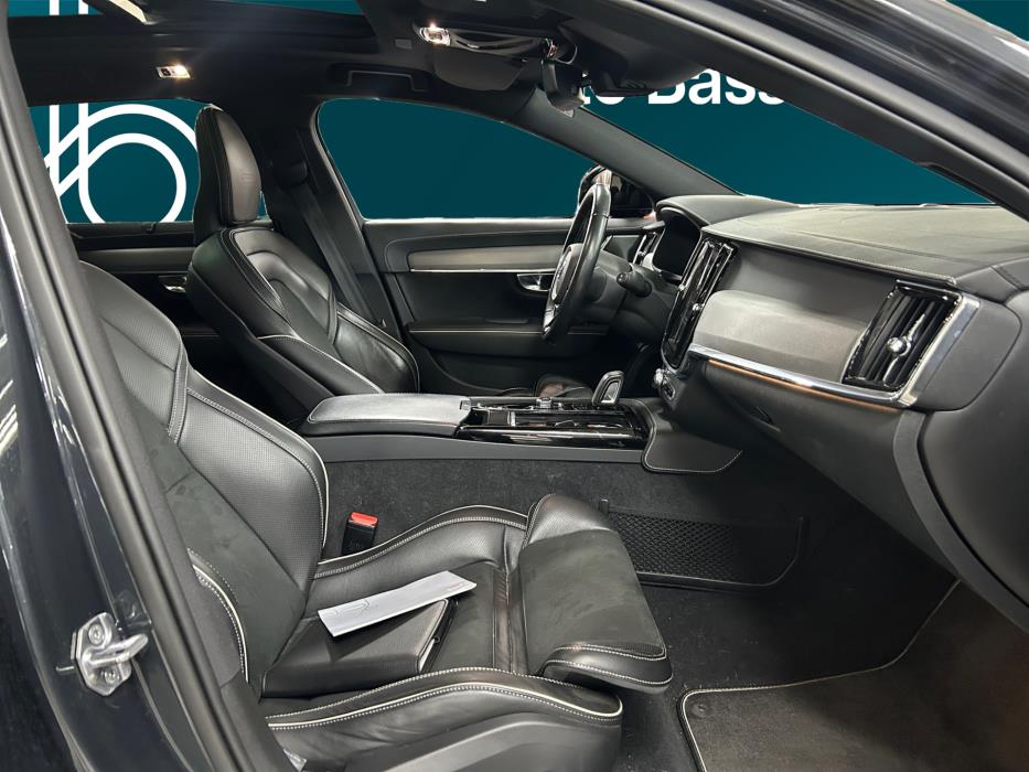 VOLVO V90 2020