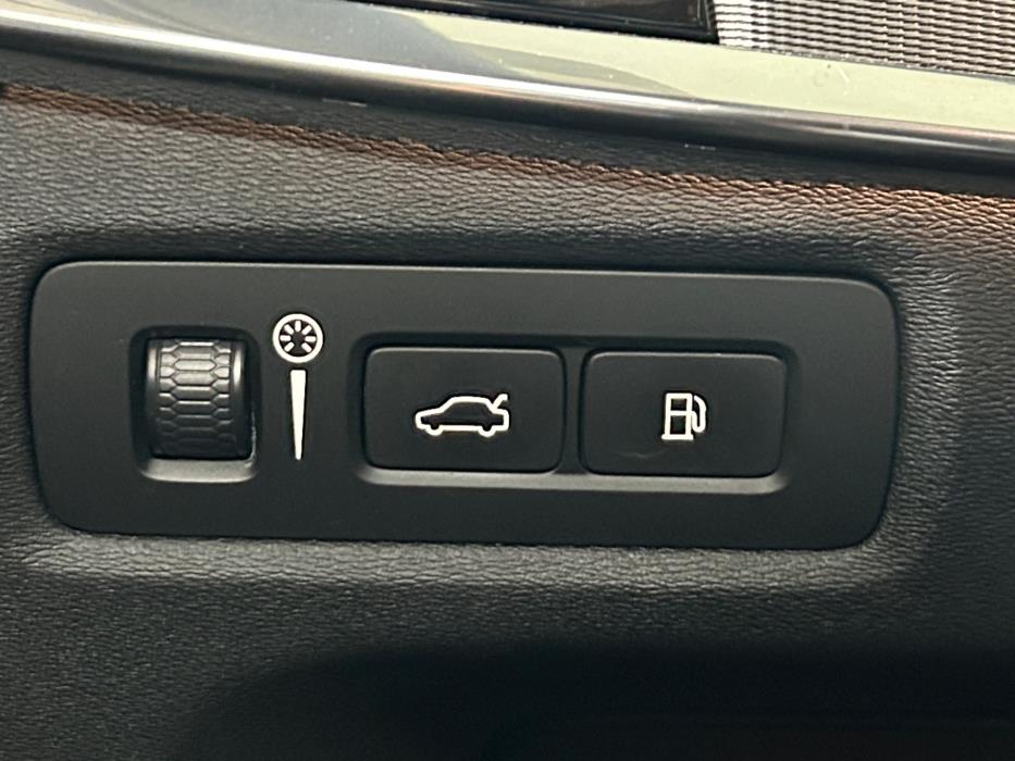 VOLVO V90 2020