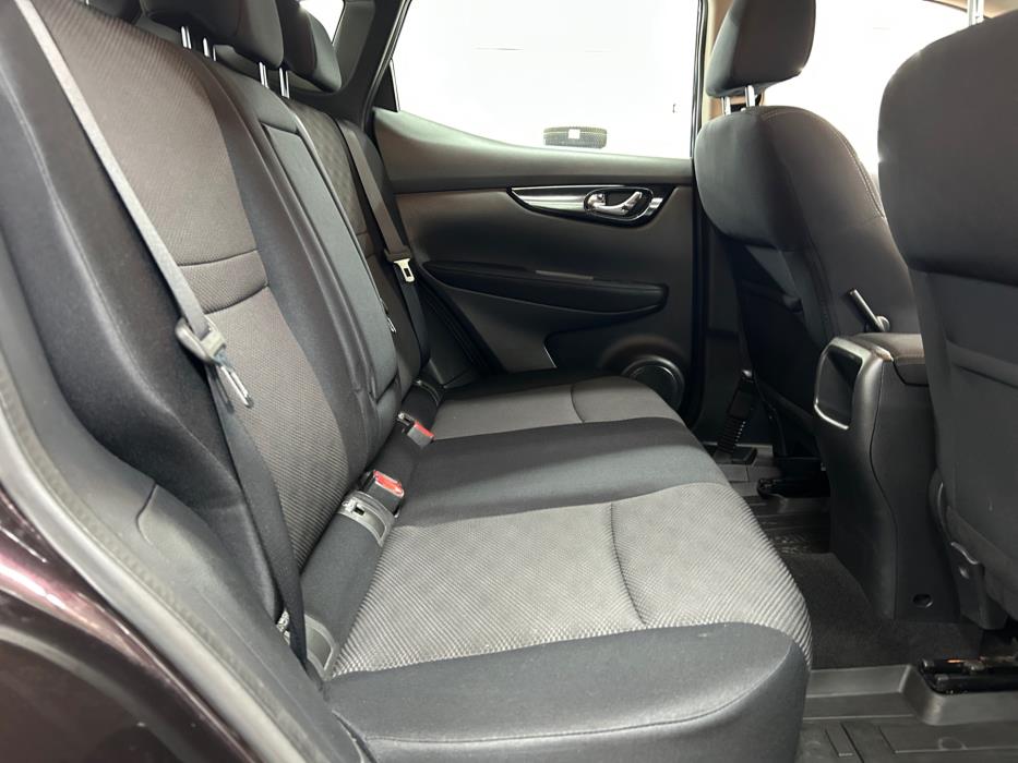 NISSAN Qashqai 2015