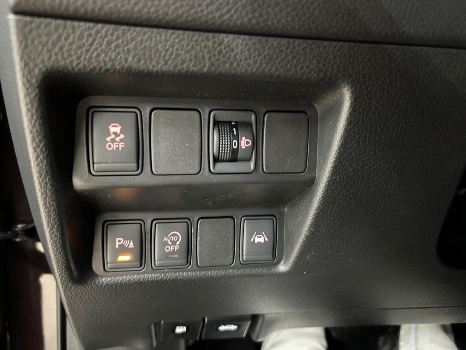 NISSAN Qashqai 2015
