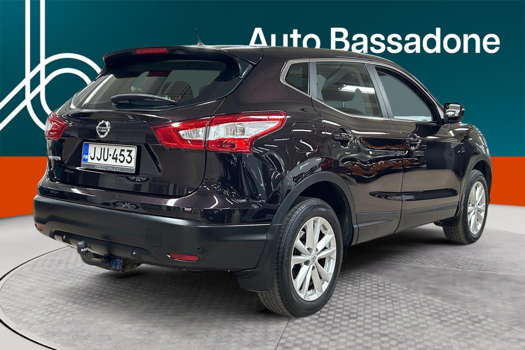 NISSAN Qashqai 2015