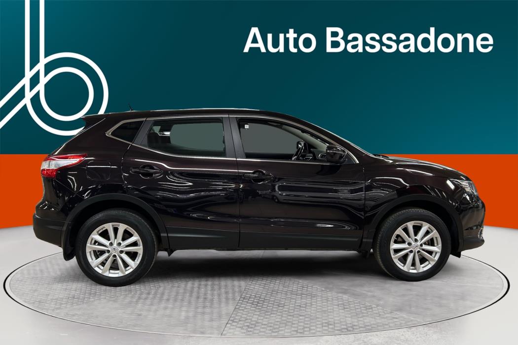 NISSAN Qashqai 2015