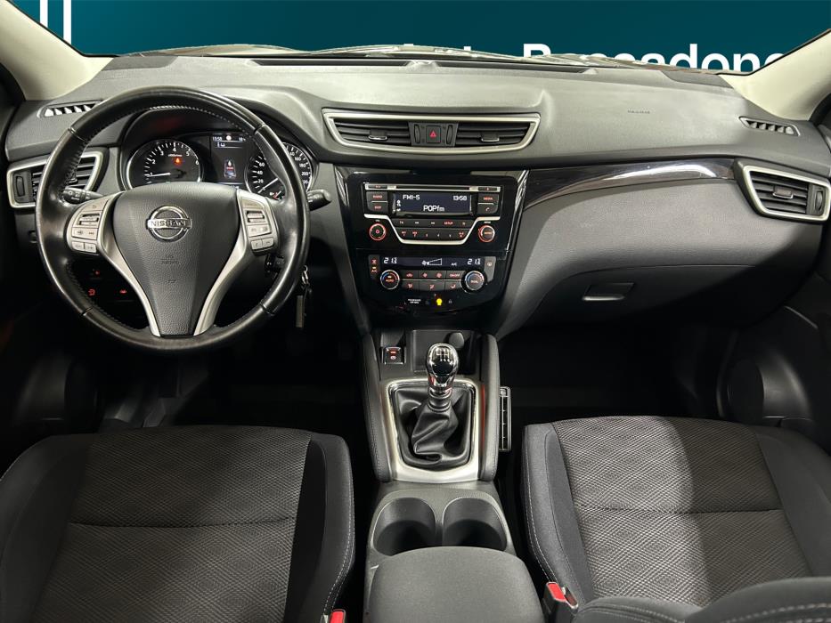NISSAN Qashqai 2015