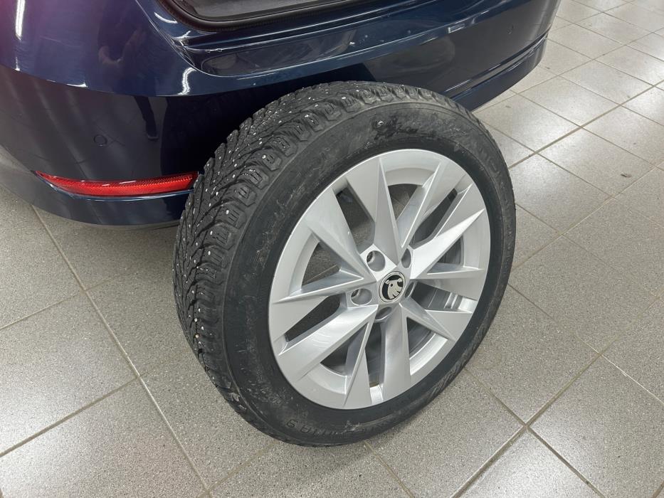 SKODA Octavia 2021