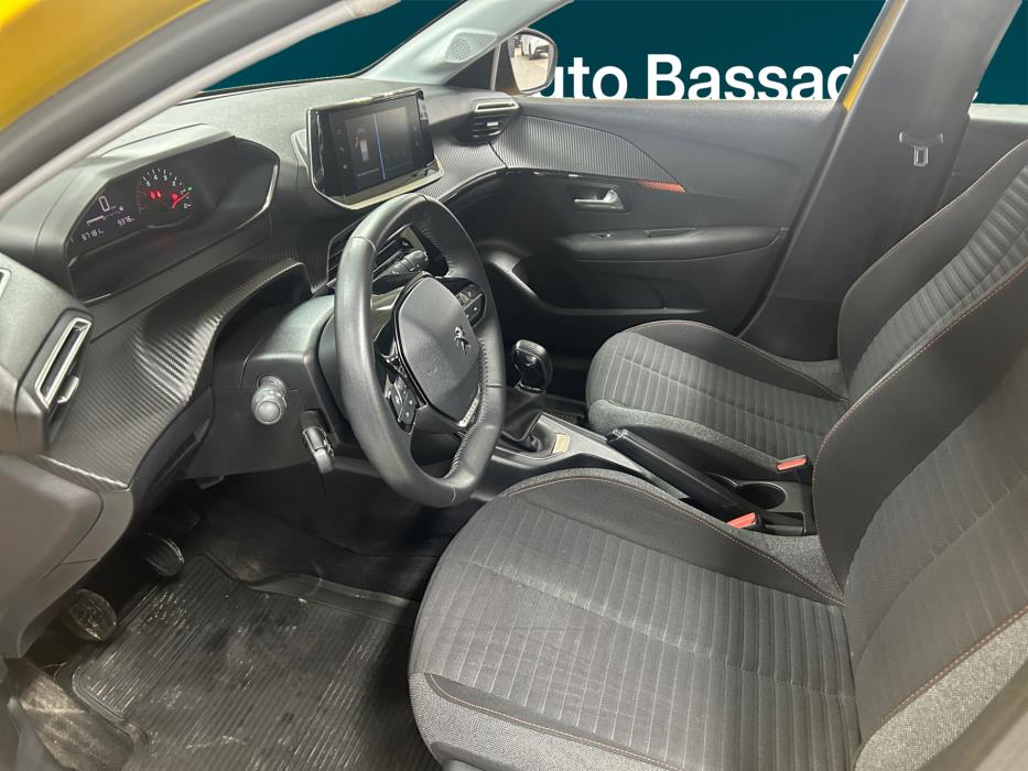 PEUGEOT 208 2022