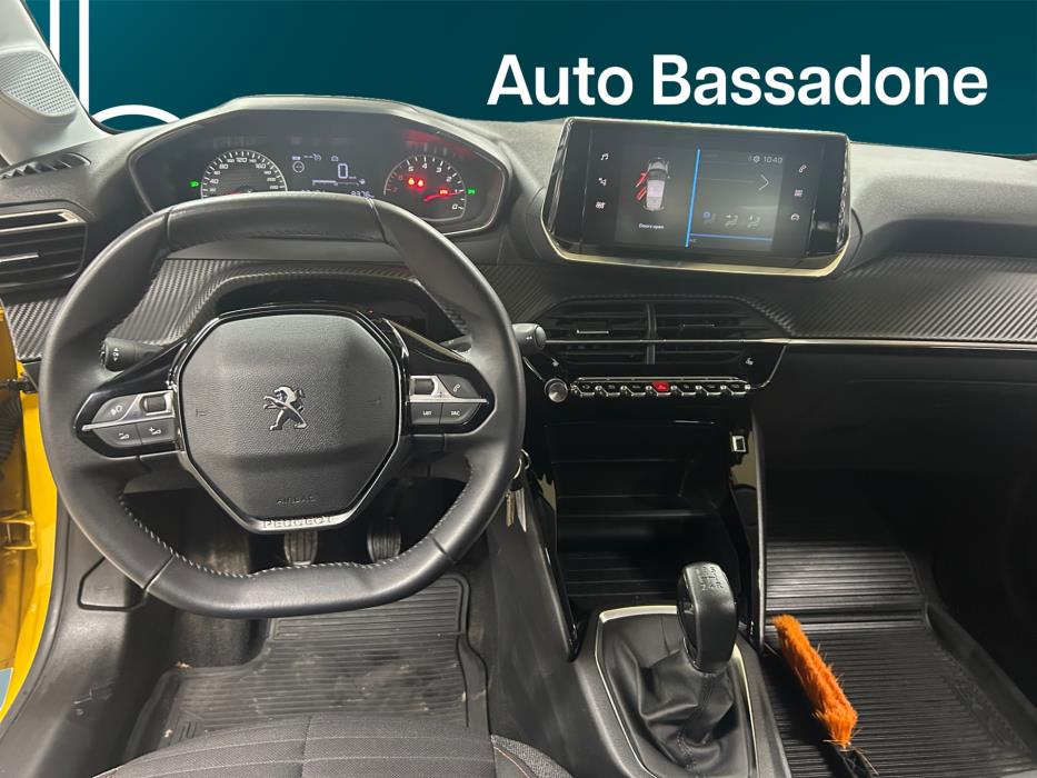PEUGEOT 208 2022