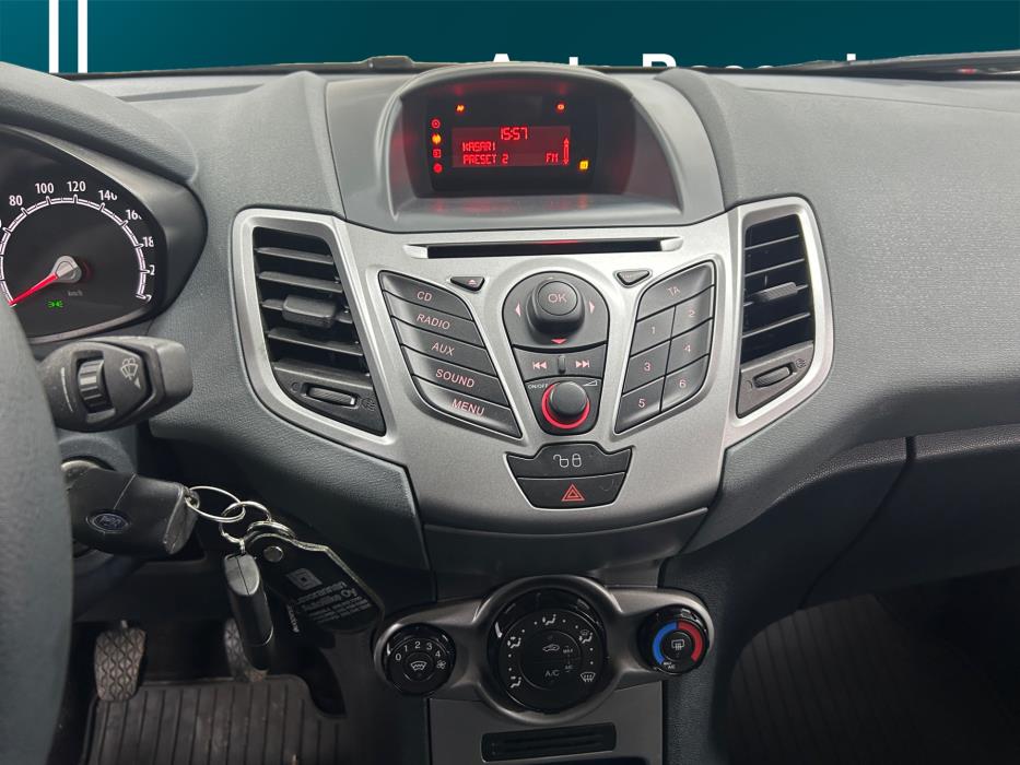 FORD Fiesta 2011