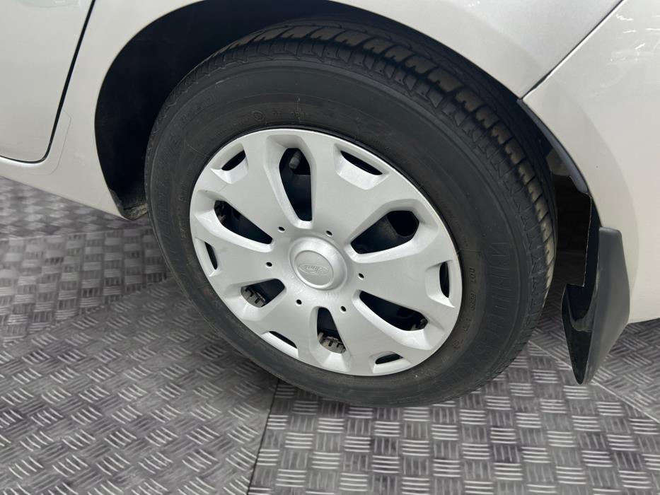 FORD Fiesta 2011
