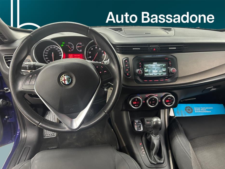 ALFA ROMEO Giulietta 2015