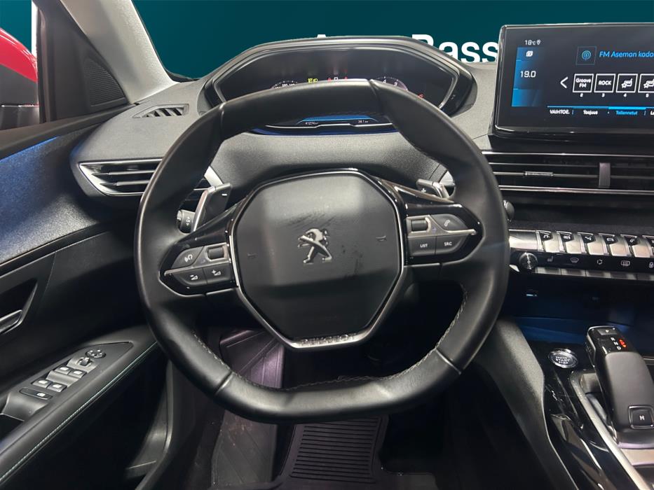 PEUGEOT 3008 2021