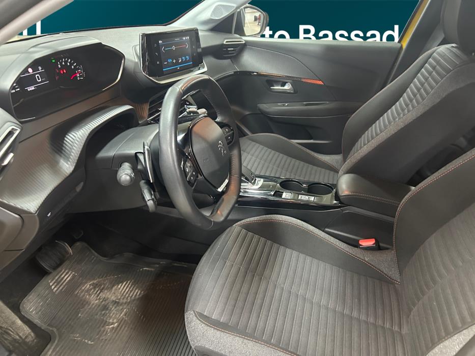 PEUGEOT 208 2022