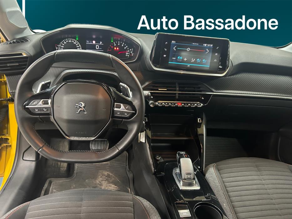 PEUGEOT 208 2022