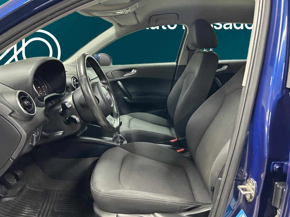 AUDI A1 2013