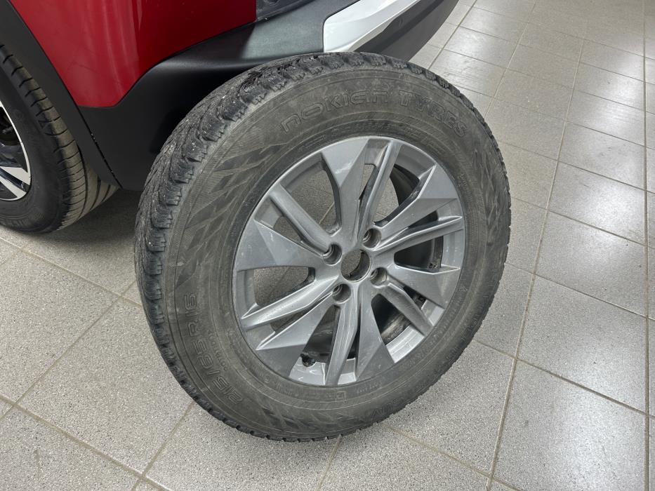 PEUGEOT e-2008 2021
