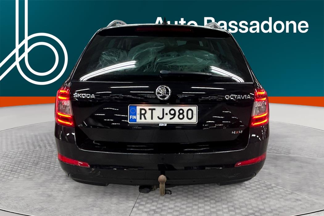 SKODA Octavia 2015