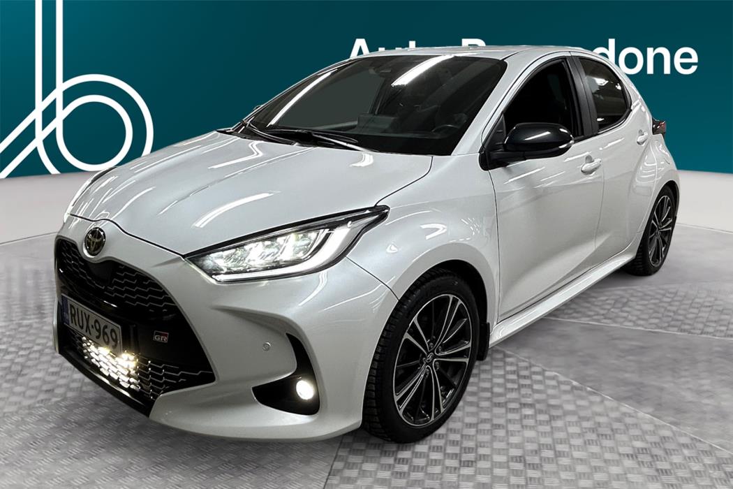 TOYOTA Yaris 2023