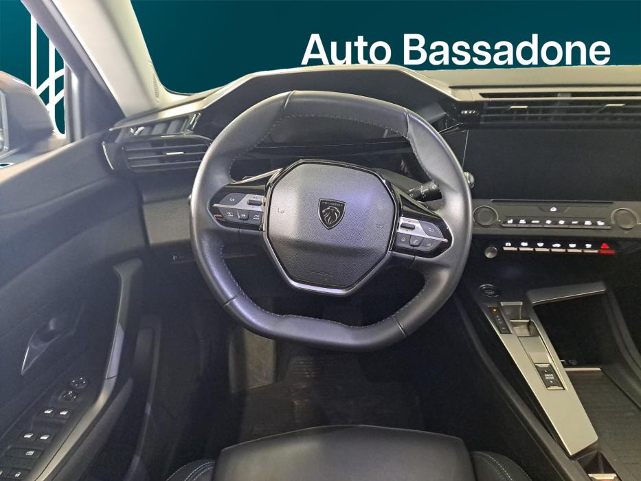 PEUGEOT 308 2023