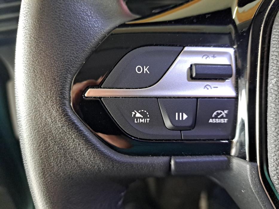 PEUGEOT 308 2023