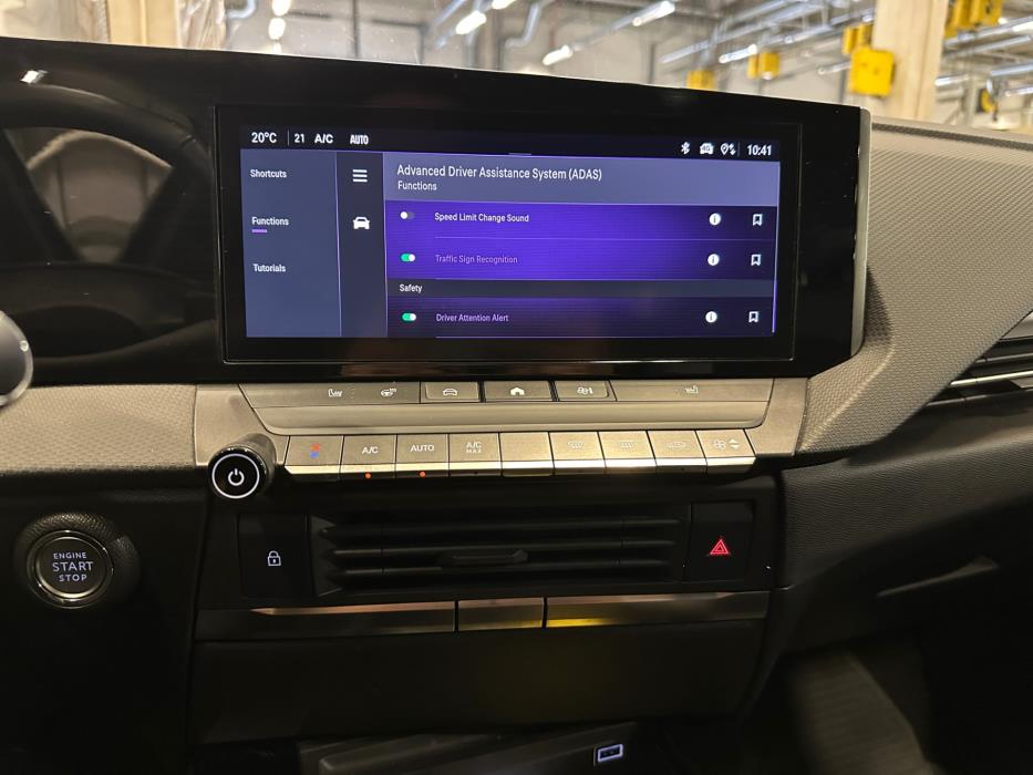 Opel Astra 2024