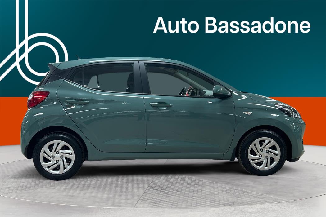 HYUNDAI i10 2025