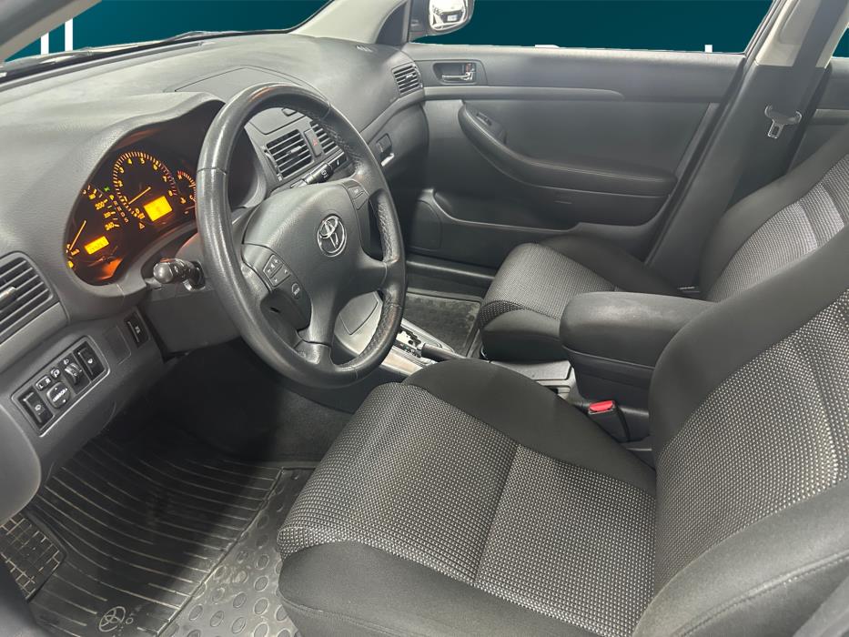 TOYOTA Avensis 2007