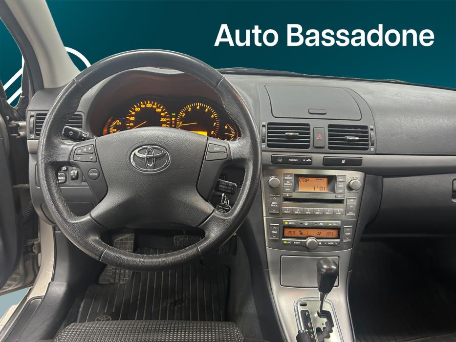 TOYOTA Avensis 2007