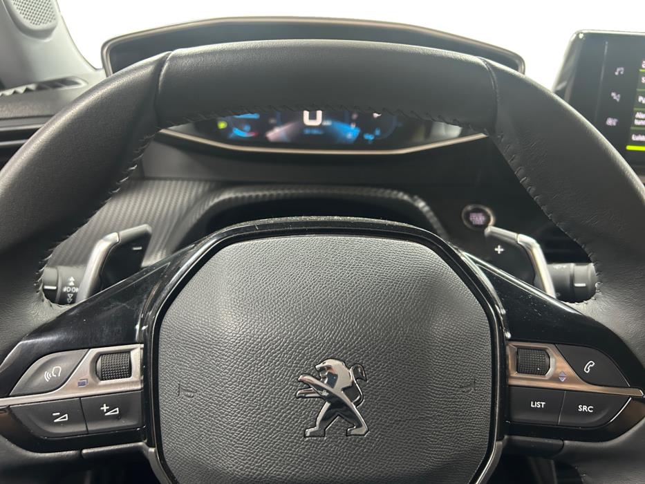PEUGEOT 2008 2021