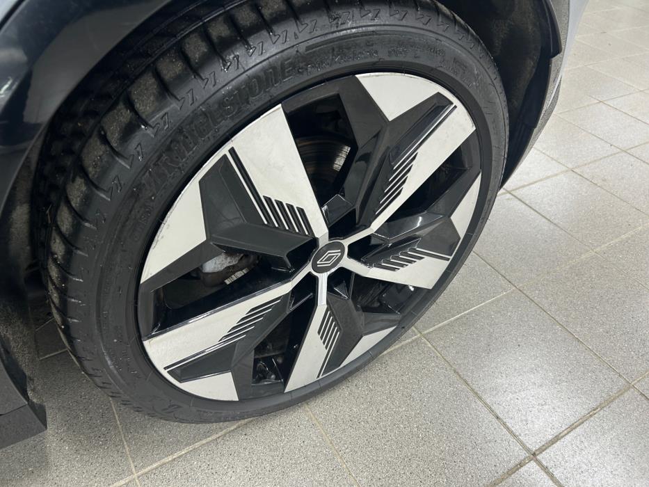 RENAULT Megane 2023