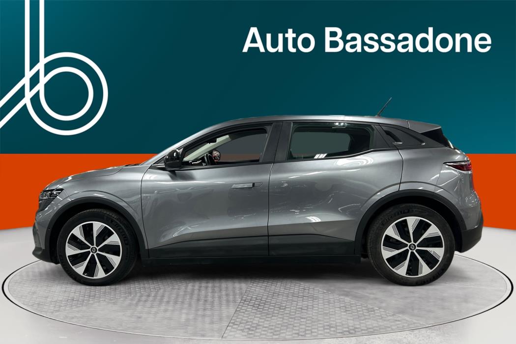 RENAULT Megane 2023