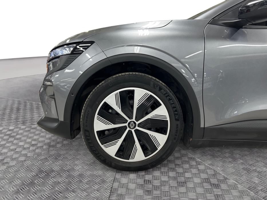 RENAULT Megane 2023
