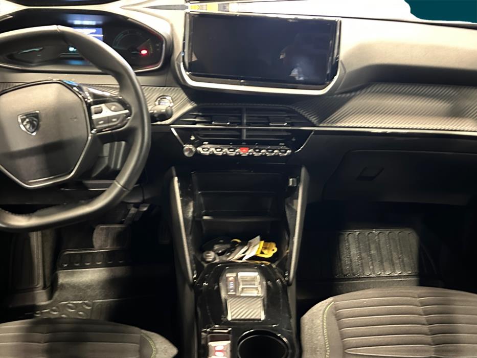Peugeot e-2008 2023