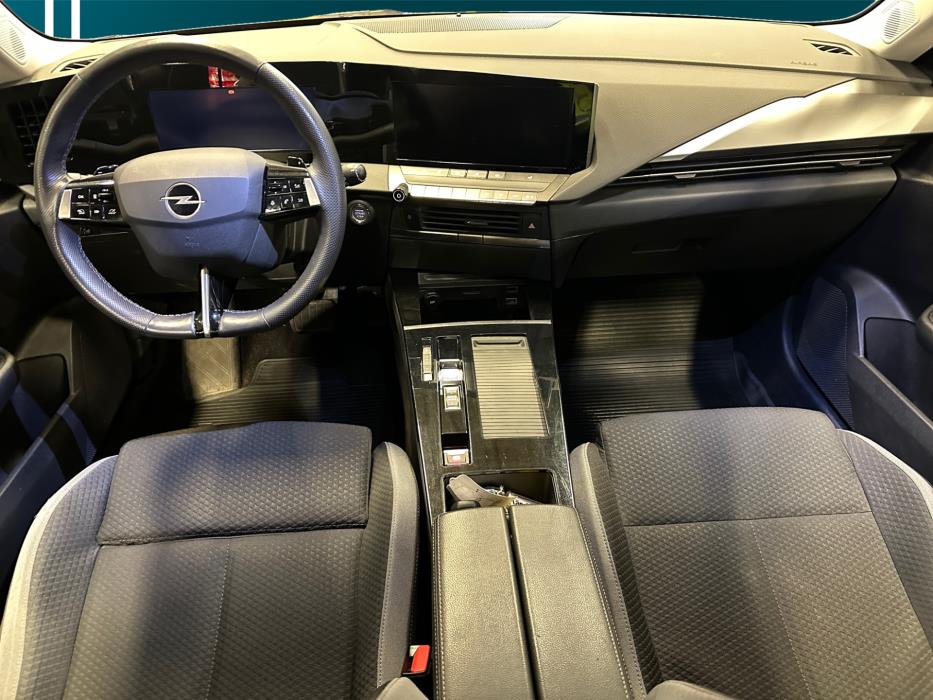 Opel Astra 2024