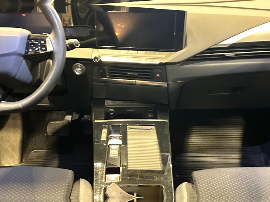 Opel Astra 2024